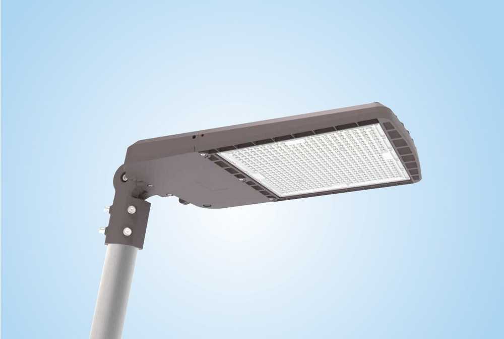 Lampara para estacionamiento tipo cobra 150W ; AC120-277V C/Fijacion ajustable a poste / STREET LIGHT 8th gen shoe box light Lampara para estacionamiento tipo cobra 150W ; AC120-277V C/Fijacion ajustable a poste / STREET LIGHT 8th gen shoe box light