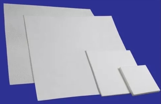LAMINA DE TEFLON 1.5x737x4267mm (aproximadamente 1/16″ * 29″X168″ / Pies: 2.41*14)