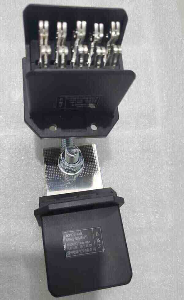 Terminal de 5 contactos 630A 25W Model DCT1-1-630A Terminal de 5 contactos 630A 25W Model DCT1-1-630A